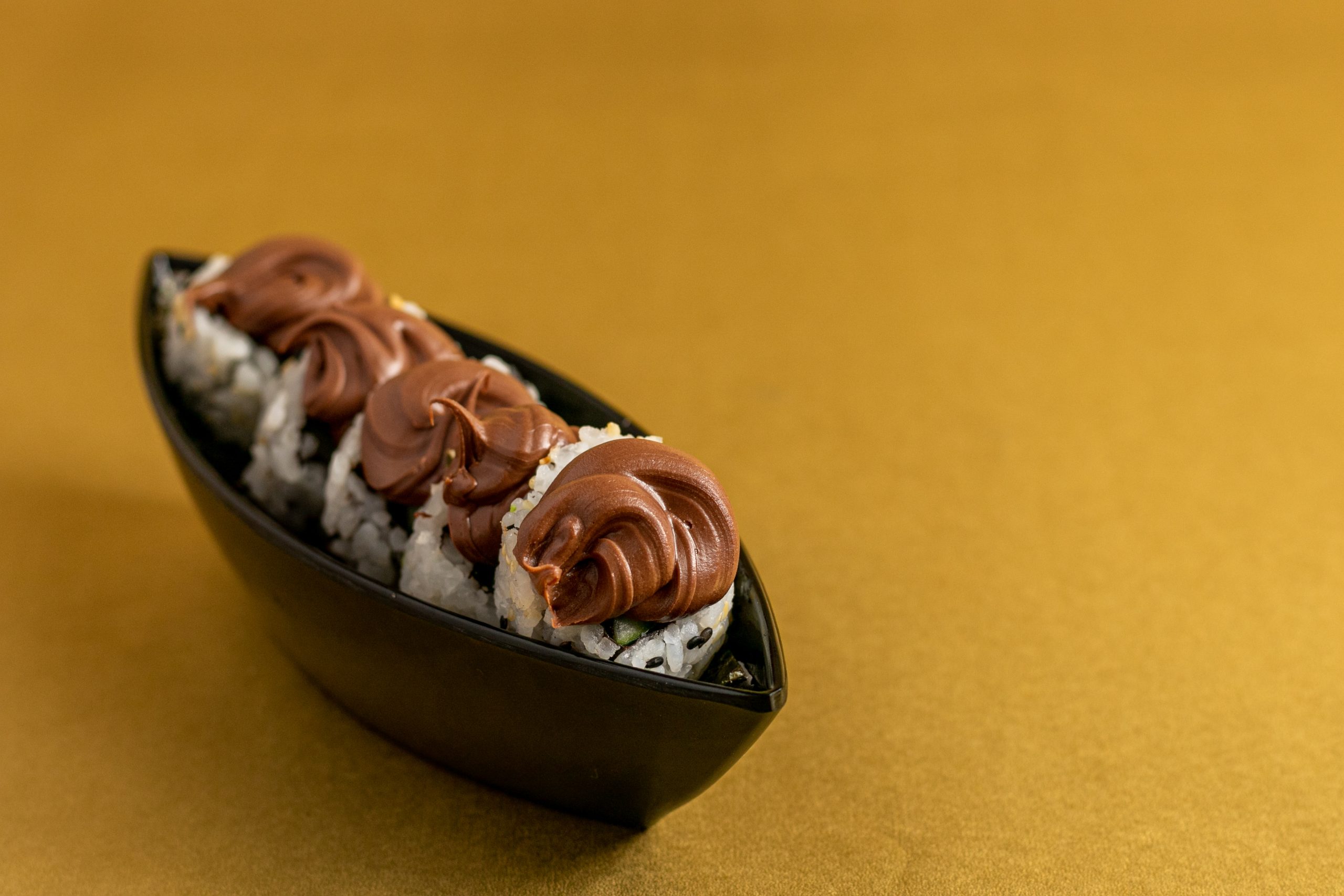 uramaki morango e chocolate